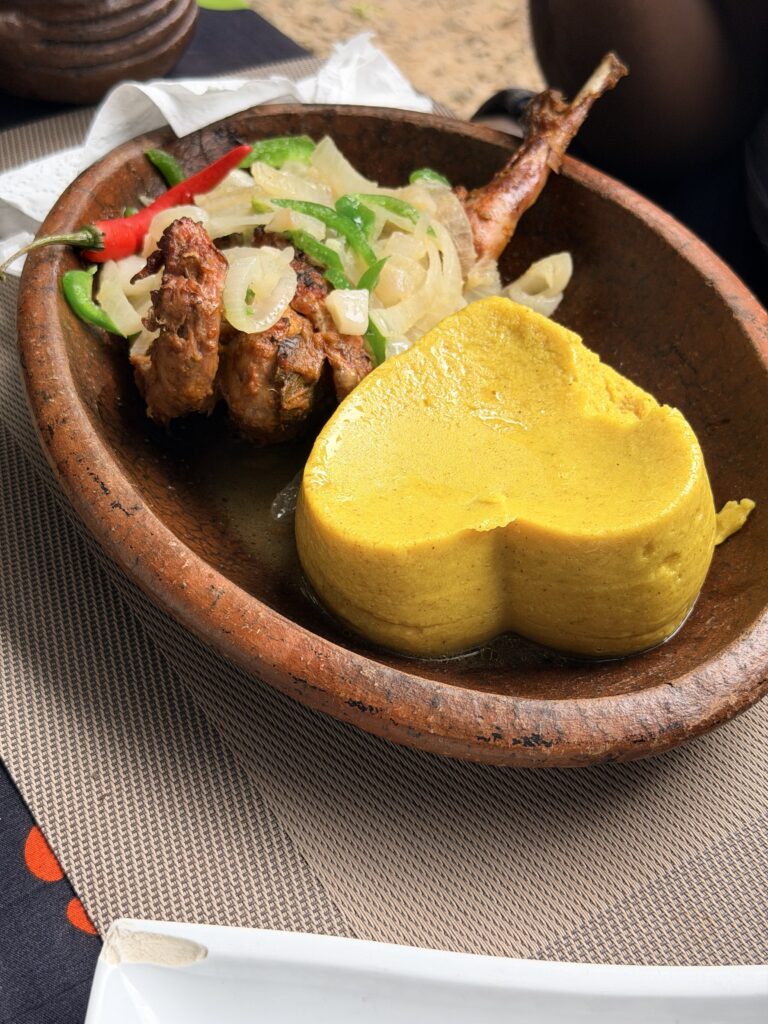 Manger à Ouidah : Coeur d'Ife Bomiwo